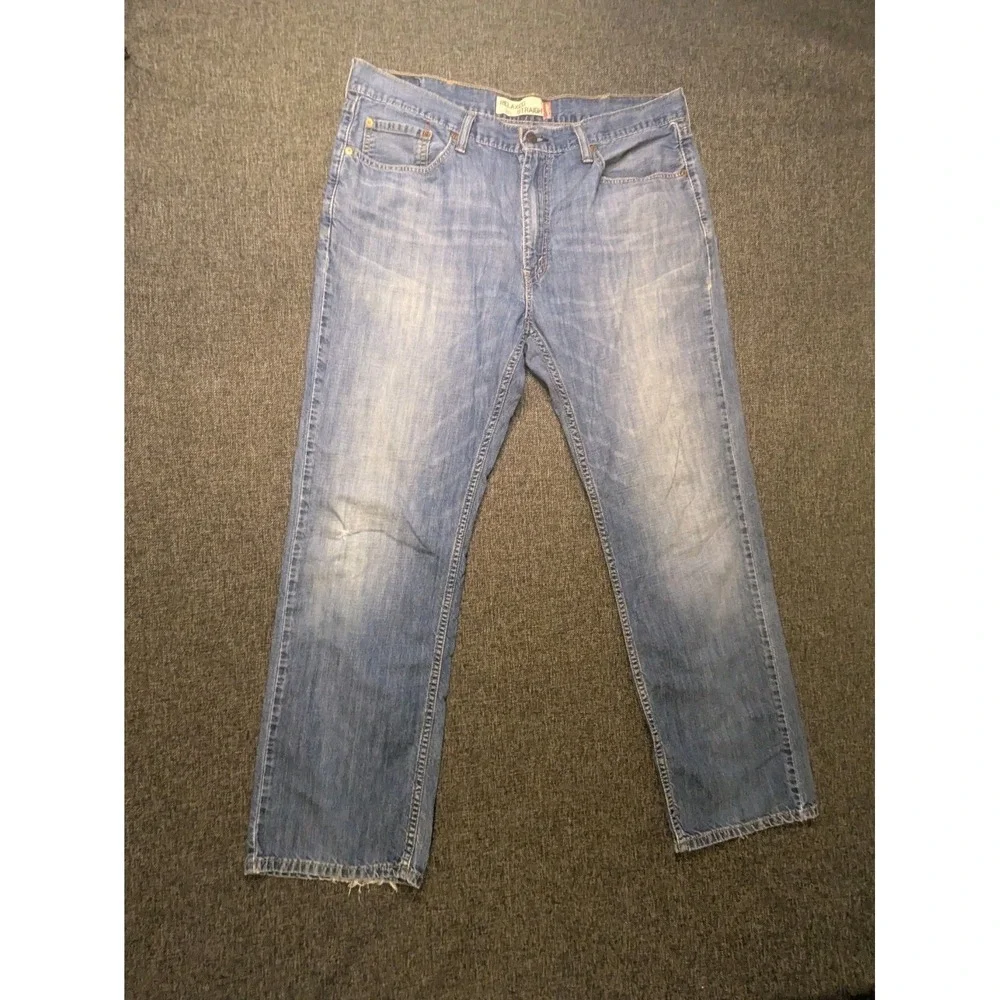 Vtg Levis 559 Relaxed Straight 38X32 Men's Blue Medium Wash Outside‎ Denim Pants